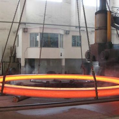 Präzise geschmiedete Ringe aus SS 416-Edelstahl, gefräste Oberfläche, bearbeitete Flansche mit 300 mm Außendurchmesser